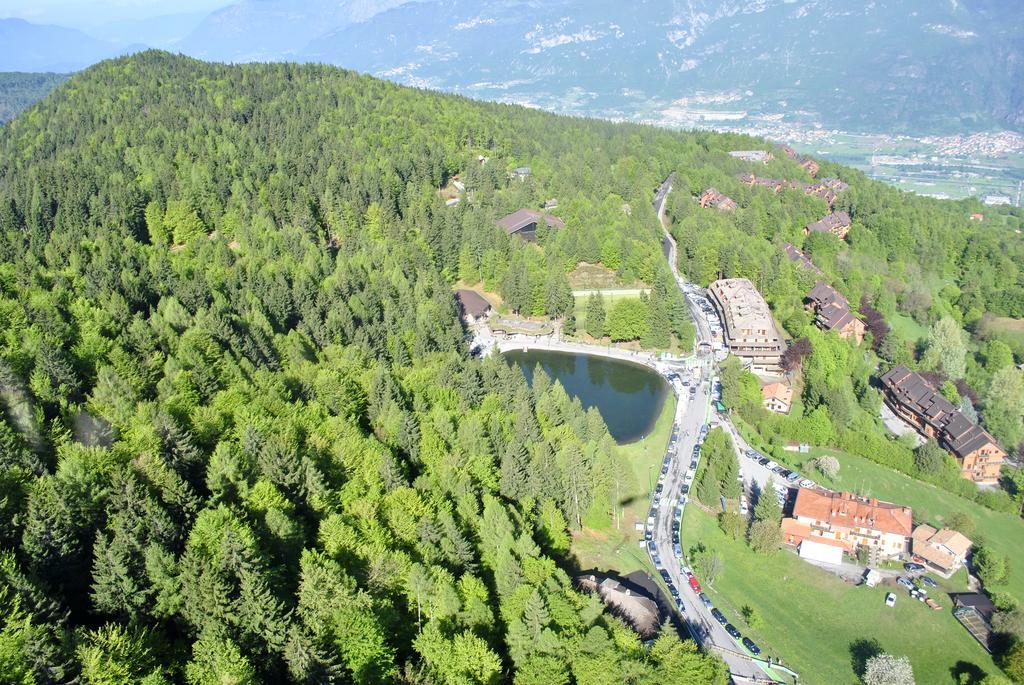 Albergo Legazzuolo Montecampione Artogne Exterior foto